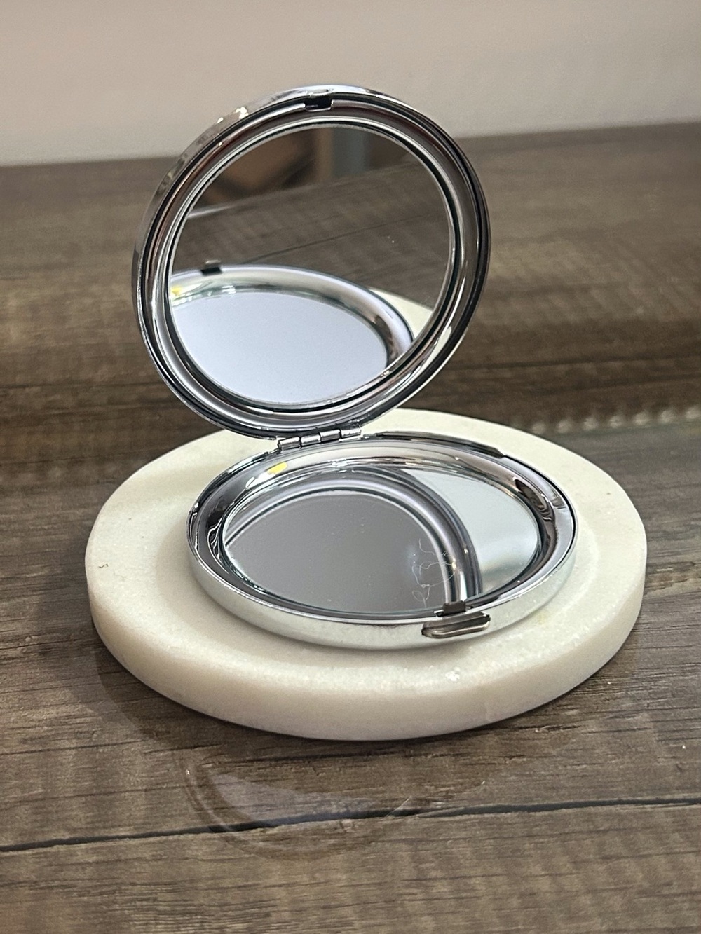 Brighton Compact Mirror - Picture 2 of 7
